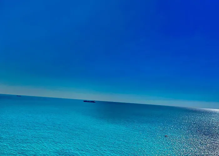 Apartment Coastal Haven *